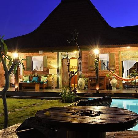 Kampung Coklat Villa Бали Экстерьер фото